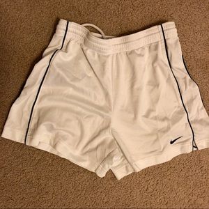 White nike shorts
